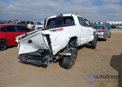 2017 Toyota Tacoma Trd Sport z USA, uszkodzony, nr VIN 3TMCZ5AN8HM108403